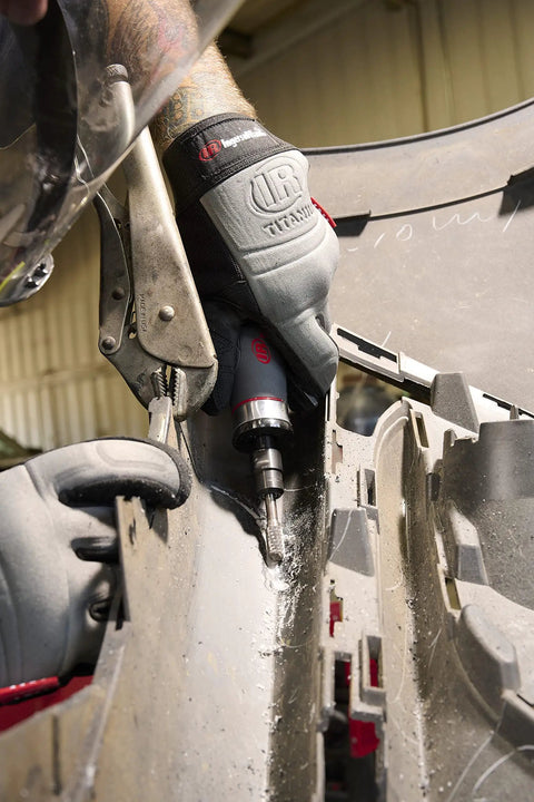 Using Beast Power Air Die Grinder With 25,000 RPM And 0.4 HP, 1/4 Inch Collet, Rear Exhaust, Ergonomic Grip for metal grinding