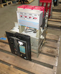 Built Tough K Line 600A Motor Operated Air Circuit Breaker Rated 480 V Ac And 600 V Ac Pro Grade industrial power switch on wooden pallet.