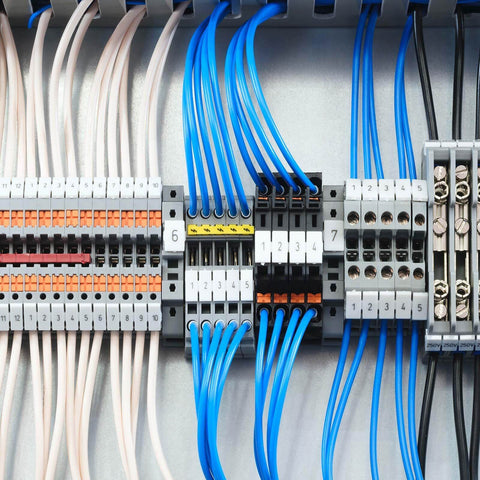Heavy Duty 4 Position Dual Row Barrier Block Terminal Strip 600V 100A 8 Terminals For 10 To 22 Mm2 Wires With Removable Clear Insulating Cover