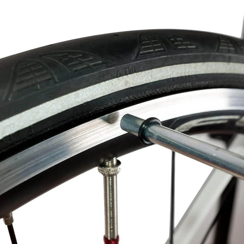 Rear Derailleur Hanger Alignment Gauge For Precise Drivetrain Tuning And Noise Reduction No Fuss Easy To Use Bike Maintenance Tool close-up