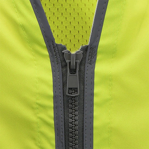 Close-up of zipper on SV55 Class 2 Heavy Woven Two Tone Engineer Vest With Padded Neck For Extra Weight In Cargo Pockets ANSI ISEA 107 Class 2