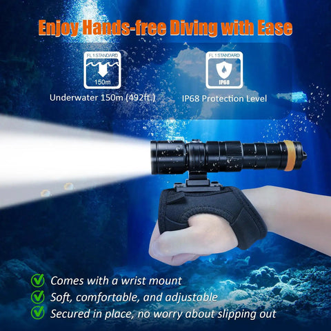 Type C Rechargeable Dive Light With 3000 Lumens Underwater Torch IP68 Submersible Flashlight on wrist in ocean scene