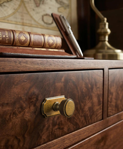Antique brass cabinet knob on wooden drawer showcasing retro design for 6 Pack Cabinet Knobs Antique Brass Zinc Alloy Backplates Kitchen Drawer Pulls Bathroom Handles Furniture Hardware Upgrade Your Setup With This Solid Retro Vibe And Super Slick Metallic Shine.