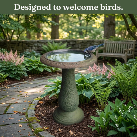 Outdoor garden with Pedestal Bird Bath With Solar Fountain For Outdoor Garden Decor Resin Stone Composite Standing Bird Bath