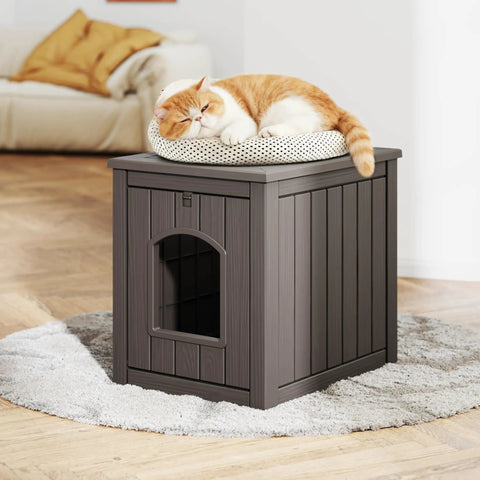 Waterproof Litter Box Enclosure For Indoor And Outdoor Cats Weatherproof Plastic Cat House with cat resting on top