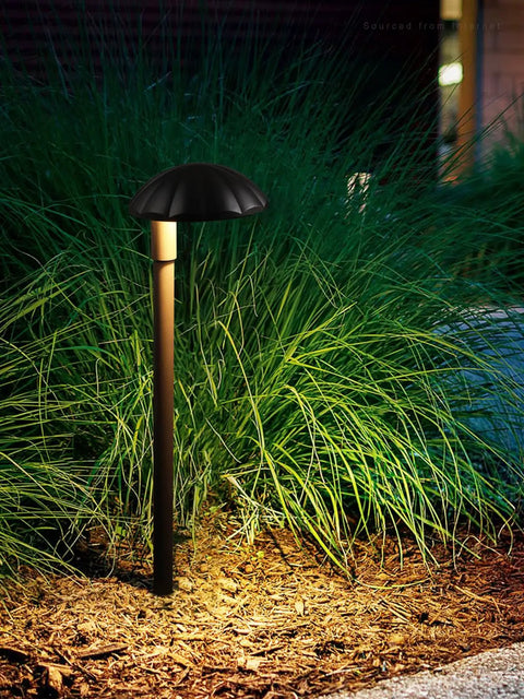Low Voltage LED Pathway Lights That Really Light Up Walkways And Driveways 5W 12V 400LM Outdoor Landscape Lighting in garden