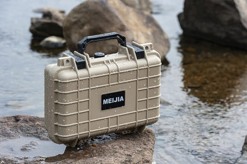 Rugged Portable All Weather Waterproof Hard Case With Customizable Foam For Drones Cameras And Gear The Dry Case You Can Trust IP67 Rated Protection For Travel Storage And Outdoor Adventures in natural environment