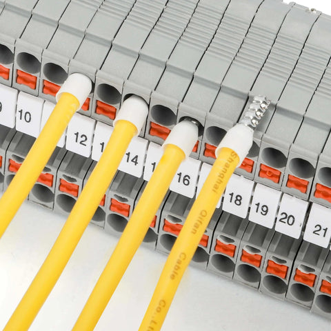 1000 Pieces Red Insulated Wire Ferrule Connectors For AWG 18 1.0mm2 Copper Barrel Pins installed on terminal block