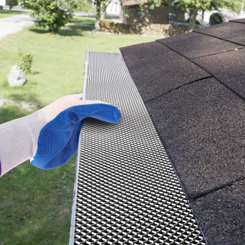 5 Inch Gutter Guard Roll With Gloves Bundle For Gutters, Aluminum Leaf Filter Protection on roof edge with gloved hand