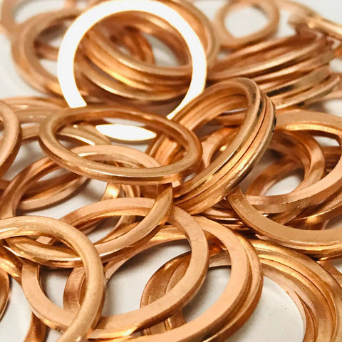 Copper Washer Set Go-To For Marine Equipment And Heavy Duty Machinery, 50 Pc M18 Copper Sealing Washers Kit up close view