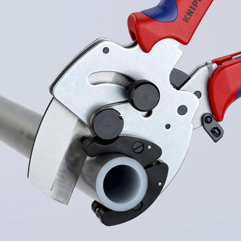 Close-up of Heavy Duty PVC Pipe Cutter With Adjustable Pipe Supports For 26 To 40 mm Plastic And Composite Pipes cutting a grey pipe