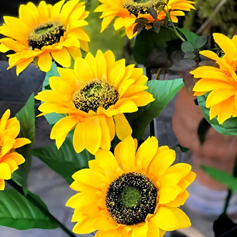 Sunflower Garden Lights Six LED Outdoor Flowers With Solar Panels IP66 Waterproof Auto Charge Realistic Silk Flowers Brighter Longer Glow