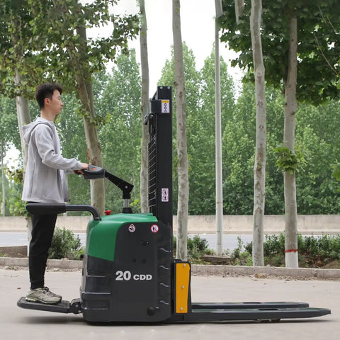 Built Tough Electric Pallet Forklift Offering 3300 Pound Capacity And 14 Point 7 Foot Lift, Rechargeable battery operated with operator.