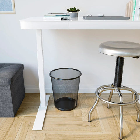 2 Pack Steel Mesh Round Trash Cans 6 Gallon Black Built Tough For Home Office Garage Durable Wastebaskets with Ventilated Mesh Design
