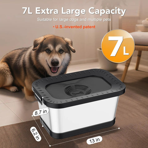 Dog with 7L stainless steel water bowl filter kit, square design, for large pets, highlighting size and capacity details.