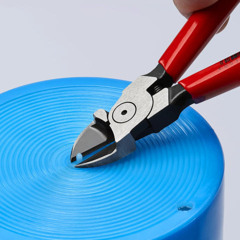 Diagonal Flush Cutters With Spring Action For Clean Flush Cuts On Sprues And Plastic Parts Non Beveled Cutting Face cutting blue plastic