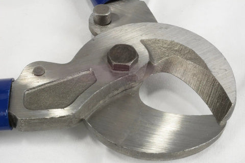 Close-up of Heavy Duty Wire And Cable Cutter For Copper And Aluminum Up To 400 MCM with precision ground shear action blades.