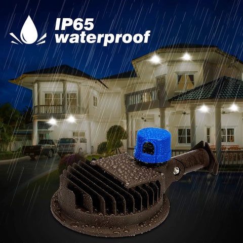 18000LM LED Barn Light 120W 5000K Dusk To Dawn Outdoor Security Flood Light With Photocell, shown wet in rain showcasing IP65.