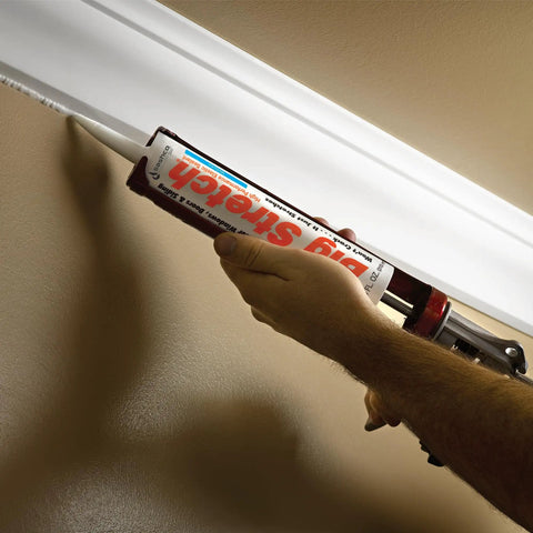 Applying Big Stretch Acrylic Latex Caulking Sealant Flexible Waterproof Sealant That Will Not Crack For Home Improvement to molding