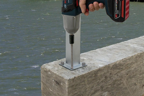 Installation of a Workhorse Stainless Steel Screw Anchor 5/8 In By 4 In For Structural And Seismic Installations Type 304 on concrete
