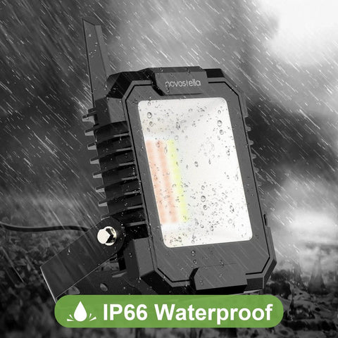 Smart RGB LED Flood Light 25W Tunable White 2700K-6500K Outdoor Uplights with IP66 waterproof rating in the rain