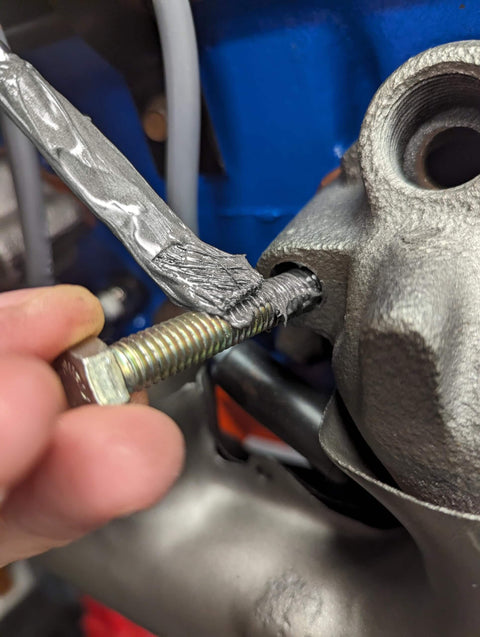 Applying Anti Seize Liquid For Metal Parts, A Real High Temp Workhorse Blend Of Aluminum Copper Graphite, 454 Grams Bottle to bolt