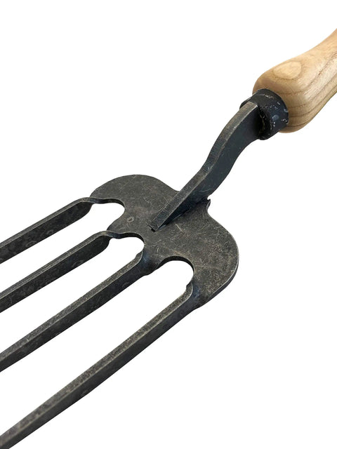 Rugged Twister Tine Hand Fork With Hardened Boron Steel, Heat Treated For Strength, showing steel tines and ash handle