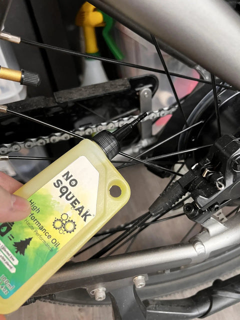 Applying High Performance Penetrating Oil For Bike Chain Lubrication Door Hinges And Locks Rust Removal A Multi Purpose Non Toxic Lubricant