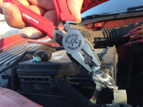 4 Piece Screw Extraction Pliers Gift Set Time Saving Handy Tool Kit used on car battery terminal.