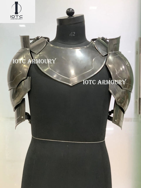 Medieval Pauldrons With Gorget Armor Kit for Knight LARP SCA Reenactment Halloween Cosplay Costume on mannequin