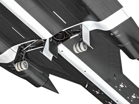 SR-71A Blackbird 1 48 Scale Stealth Jet Model Kit With 170 Detail Parts, landing gear detail view, J58 engines visible