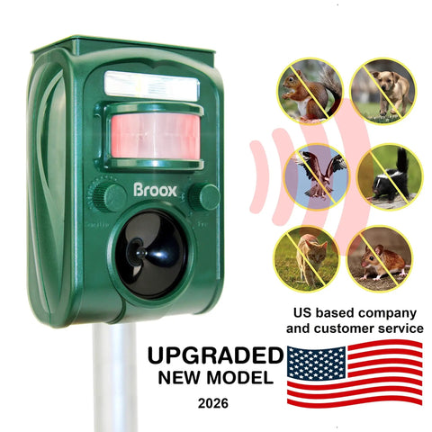 Solar Ultrasonic Animal Repellent With Motion Sensor Waterproof IP65 Outdoor Pest Deterrent on stake for garden use