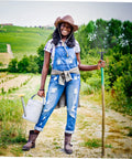 Gardener holding Heavy Duty Farm Pitchfork For Horse Manure And Grass Cleanup Multi Functional Rural Yard Fork
