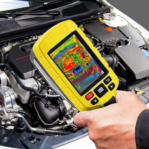 Hand using Pro Grade Thermal Imaging Camera 60x60 Infrared Resolution 3600 Pixels With 2.8 Inch Color Display in engine bay
