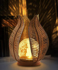 Solar Outdoor Lights Crackle Glass Globe Garden Decor Waterproof Metal Yard Art For Porch And Patio with leaf design