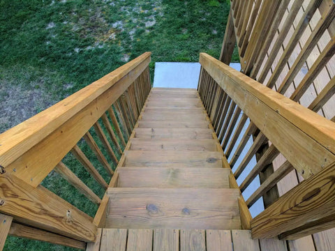 Semi Transparent Outdoor Wood Stain And Sealer In One For Decks Fences And Siding Water Based UV Protection on stairway railing