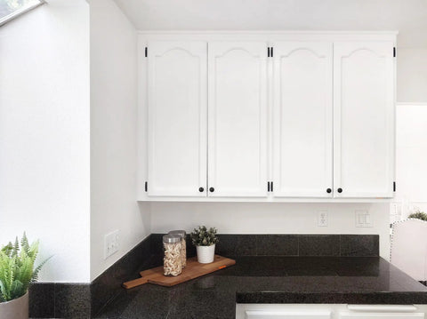 White kitchen cabinets with Half Inch Overlay Black Cabinet Hinges for Face Frame Cabinets Self Closing Semi Concealed.