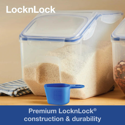 Heavy Duty Bulk Food Storage Containers With Smooth Rolling Wheels And Snap Tight Lids, 50 Cup Dry Goods Pantry Bin With Measuring Cup with rice inside.
