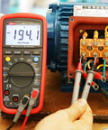 UT139C Digital Multimeter Auto Range True RMS Meter Handheld Tester 6000 Count Voltmeter measuring voltage on machinery