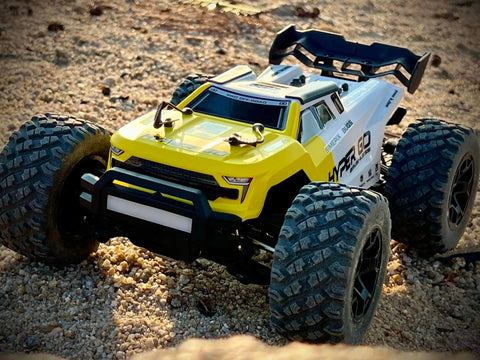 1/14 Scale 4X4 Brushless RC Truck Ready To Run Beast With 4200KV Motor And 50A ESC Independent Receiver on rocky terrain