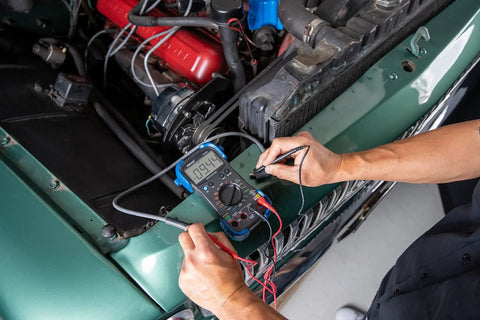 Pro Grade Automotive Digital Multimeter With Auto Range And Overload Protection measuring car engine system