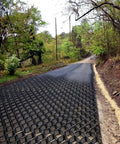 Heavy Duty Ground Grid For Driveway Stabilization And Slope Landscaping Honeycomb Drainage Grid For Grass And Rock Fill installed on road