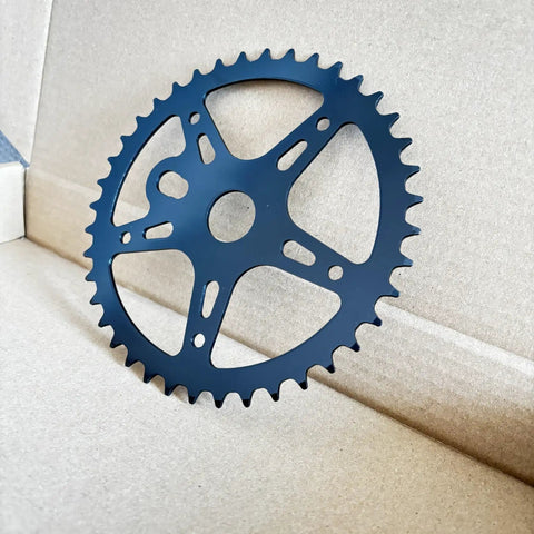 Black 40T sprocket from Ride Ready One Piece Bicycle Crank Set With 40T Sprocket, 152mm Arm, Fits Most 26 Inch Bikes