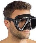 Model wearing Big Eyes Mask And Seal Dry Snorkel Kit For Snorkeling And Freediving, Crystal Clear Vision And Easy Breathing, Black Black