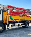 Hydraulic Concrete Placement Platform For Slabs And Foundations, Bridge Decks, Warehouse Floors, And Commercial Construction Jobs, Pro Grade Heavy Duty Concrete Conveyor System For Efficient Pouring And Smooth Spreads on truck
