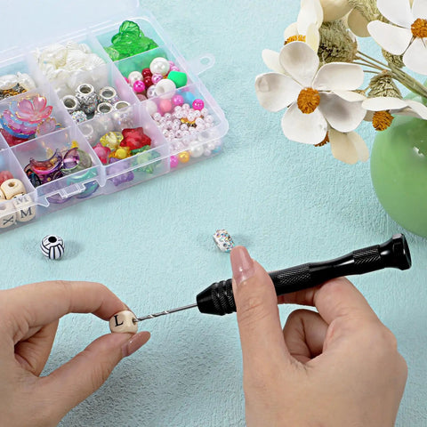 Mini Drill Bit Set 0.5mm To 1.6mm With Pin Vise And Three Claw Keyless Chuck For Easy Bit Change, HSS Twist Drills In Handy Plastic Case, Ideal For Wood Jewelry DIY And Small Metalworking Projects, used to drill a bead