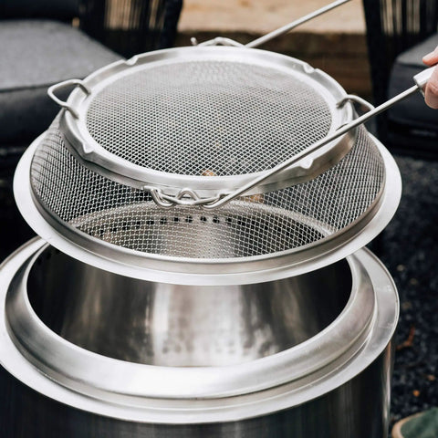 Bonfire Shield Spark Protector Mesh Screen For Fire Pits Durable Stainless Steel Guard That Keeps Pops And Hot Embers Contained