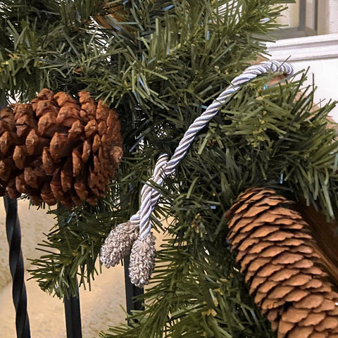 Decorative Twist Ties 6 Pack 20 Inches Taupe And White for hanging garland lights and other decorations easy on banisters.