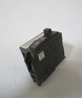 Side view of QOB1201021 20 Amp 120 240V Miniature Circuit Breaker Molded Case For Home And Workshop Electrical Panel Protection 600V 80A Icu