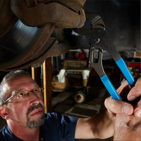 Person using Two Piece Tongue And Groove Pliers Set 9.5 Inch And 12 Inch Slip Joint High Carbon Steel with laser heat treated teeth